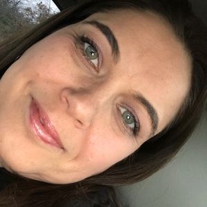 Meet your Posher, Dena